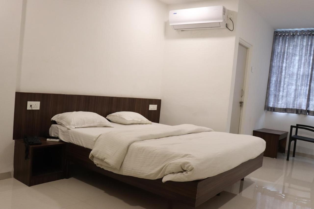 Hotel New Samrat Aurangābād Extérieur photo