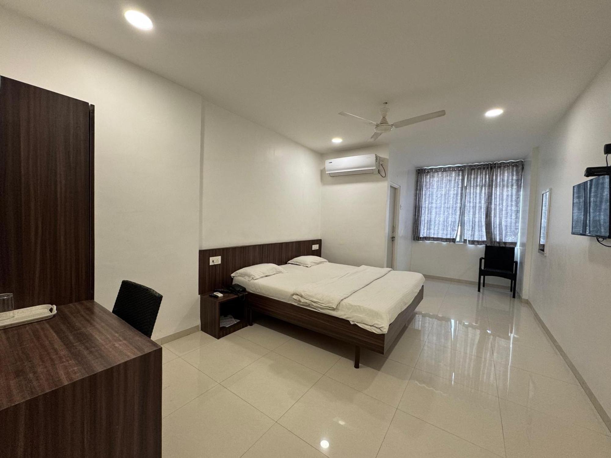 Hotel New Samrat Aurangābād Extérieur photo