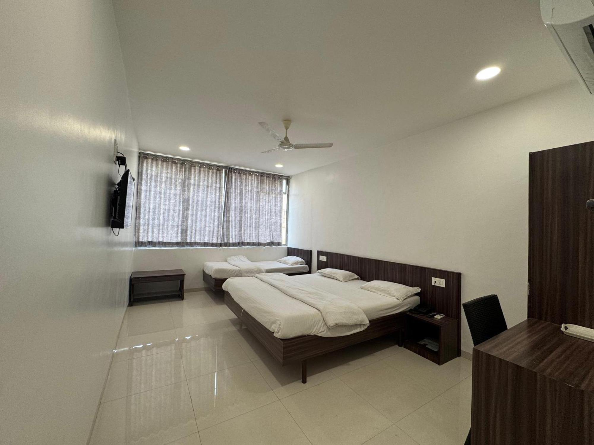 Hotel New Samrat Aurangābād Extérieur photo