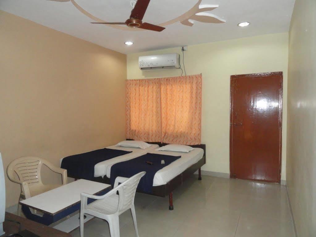 Hotel New Samrat Aurangābād Extérieur photo